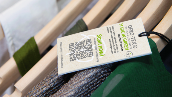 OEKO-TEX MADE IN GREEN hangtag with QR code in English