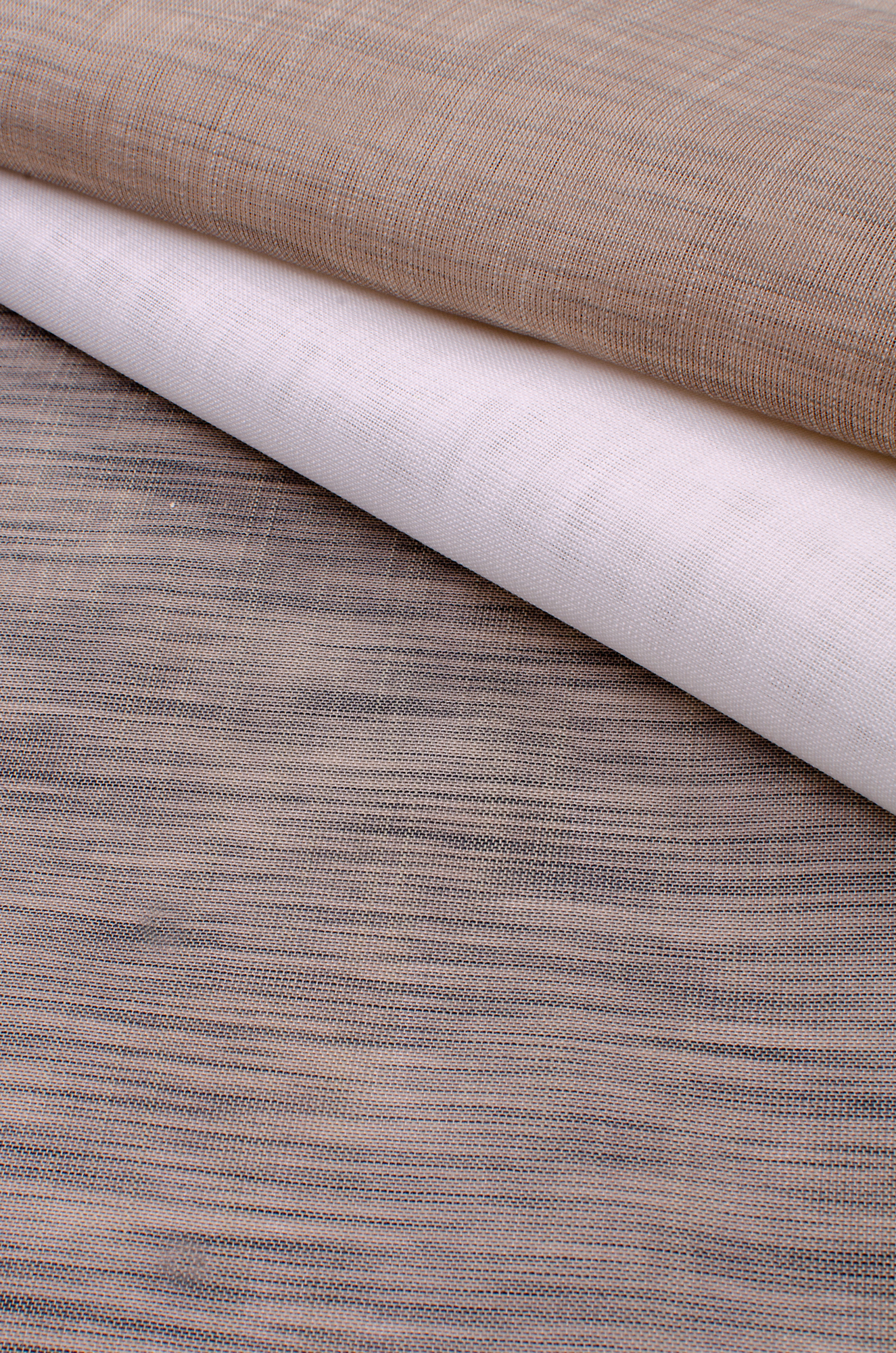 Gewebte textile Fläche f. innenliegenden Sonnenschutz, buntgewebt